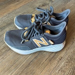 Boys new balance fresh foam tennis shoes size 11.5